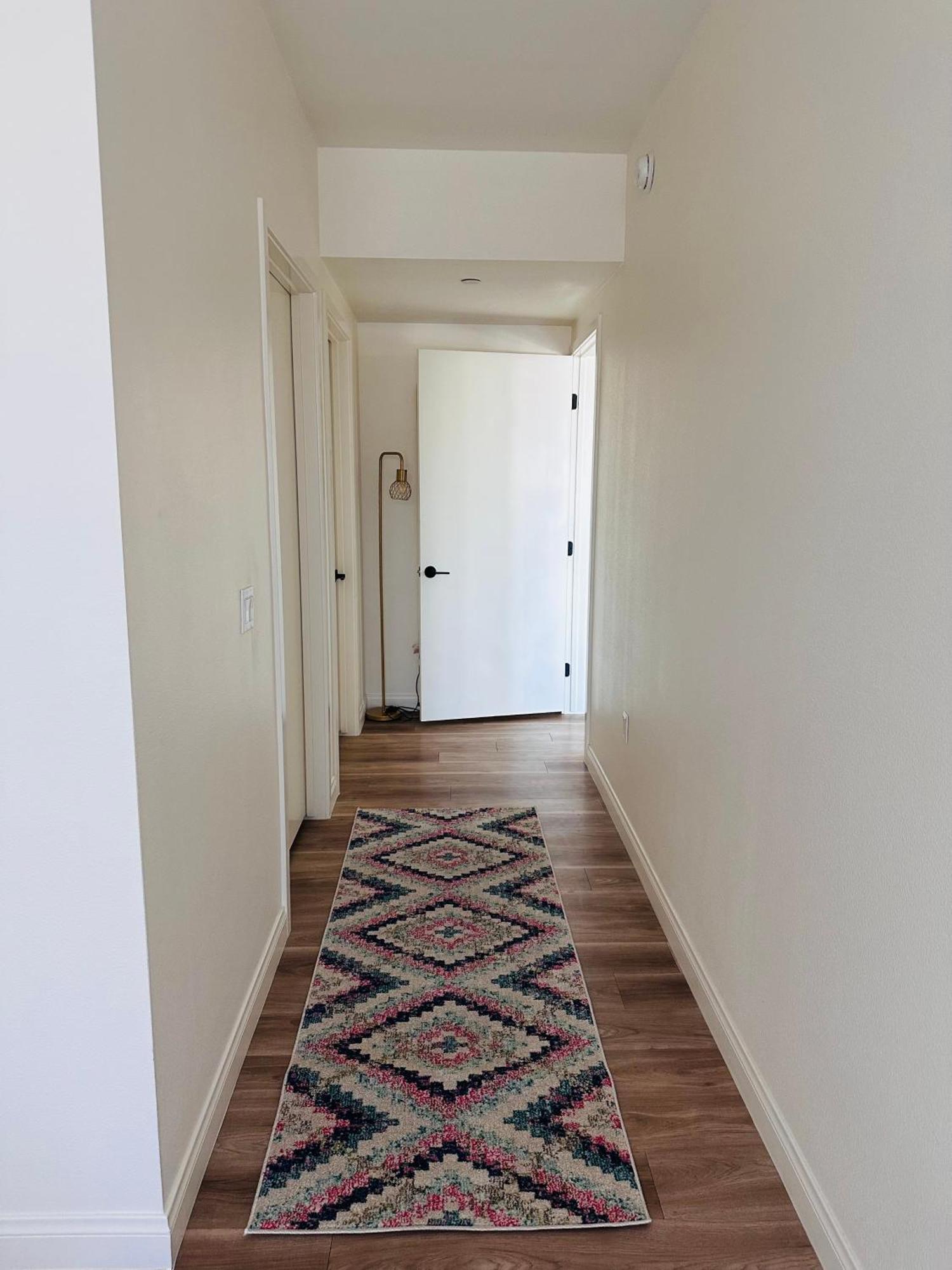 Apartment Glam By The Hollywood Sign 2 Bed With Free Ev Parking, Pool, Gym